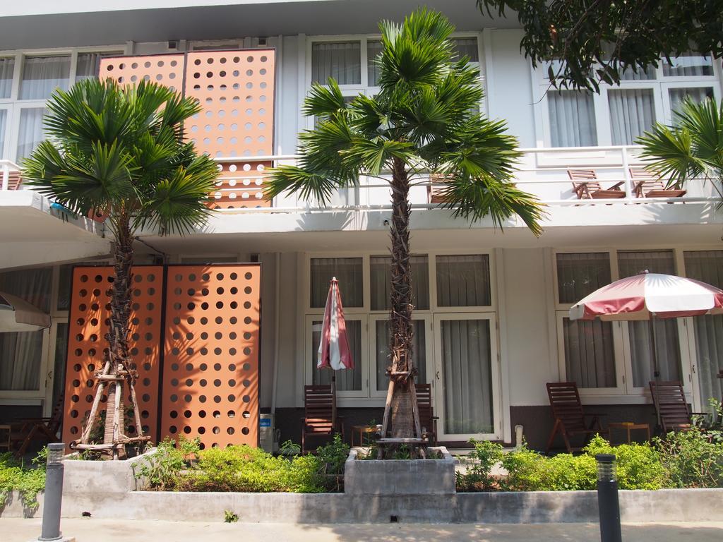 Retroasis Hotel Banguecoque Exterior foto